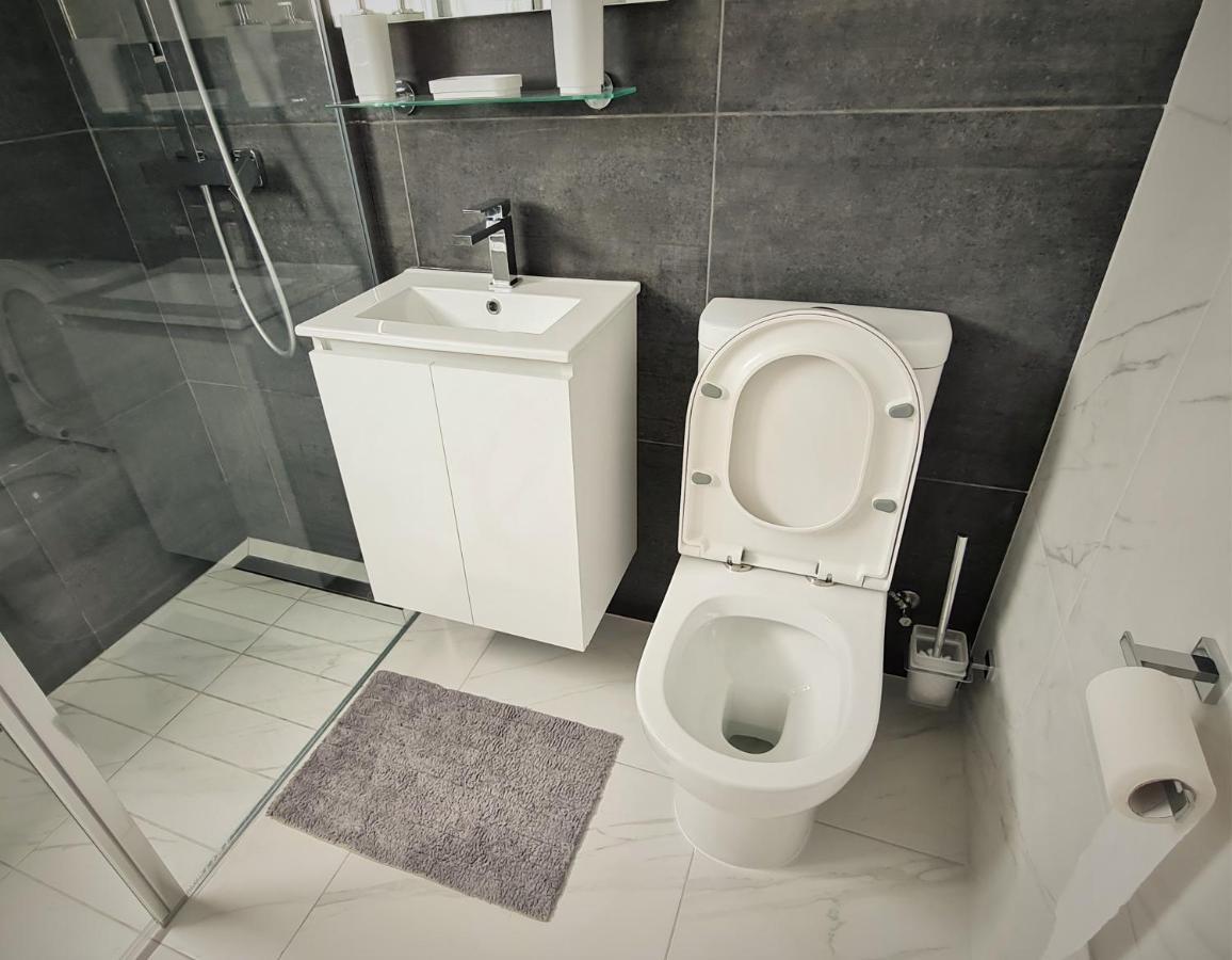 Easystay Two Bedroom Apartment Larnaca Exterior foto